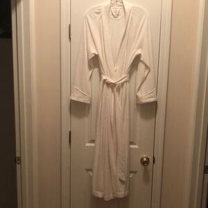 Elegant White Women's Robe